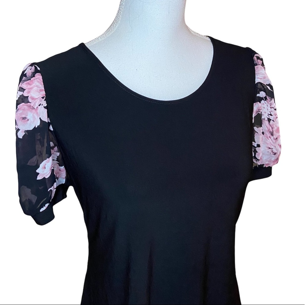Adele & May | Floral Mesh Sleeve Blouse